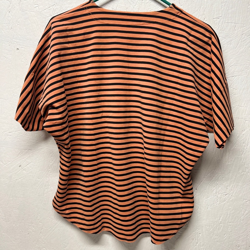 Orange black striped boxy cutout short sleeve sz large - Picture 7 of 7